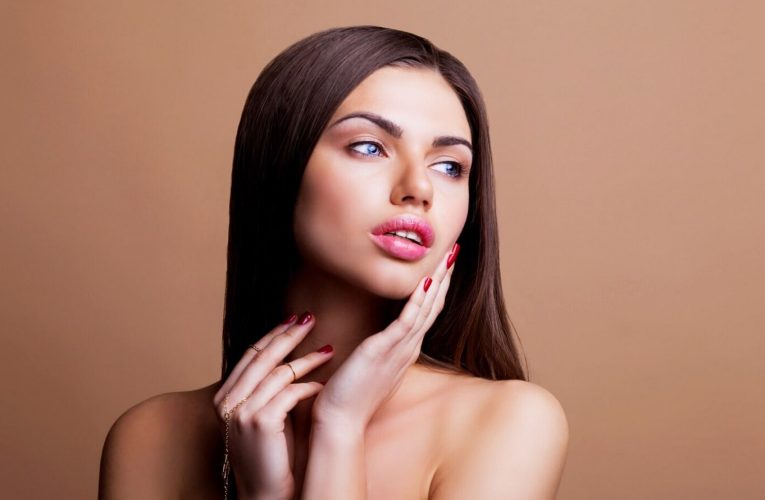 Wampirzy lifting Warszawa – sposób na młodą i promienną skórę